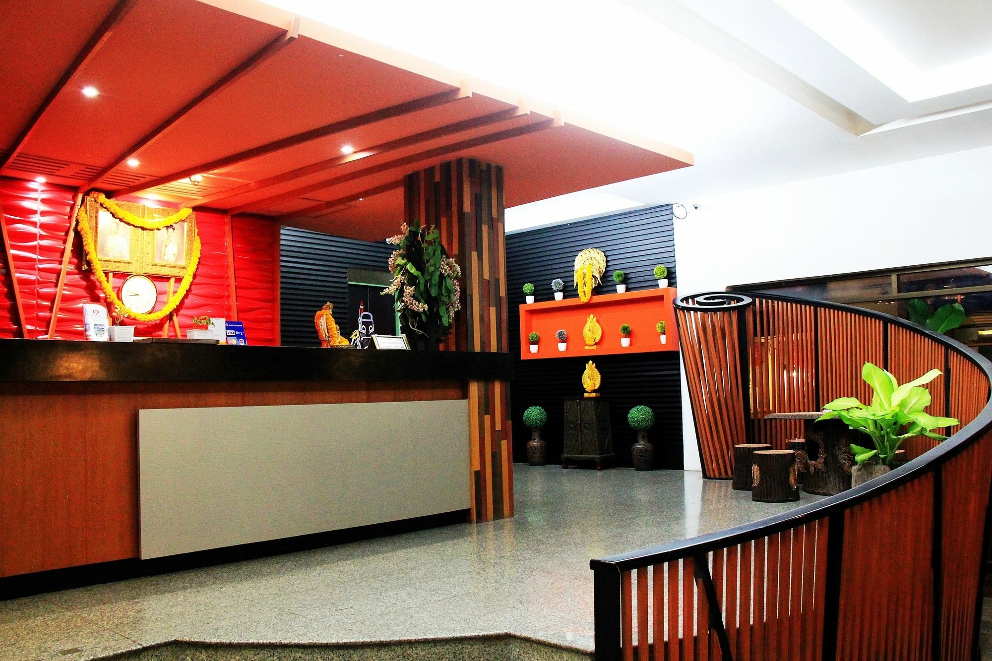 โรงแรมเรือนทิพย์ เชียงราย Ruean Tip Hotel Eksteriør billede